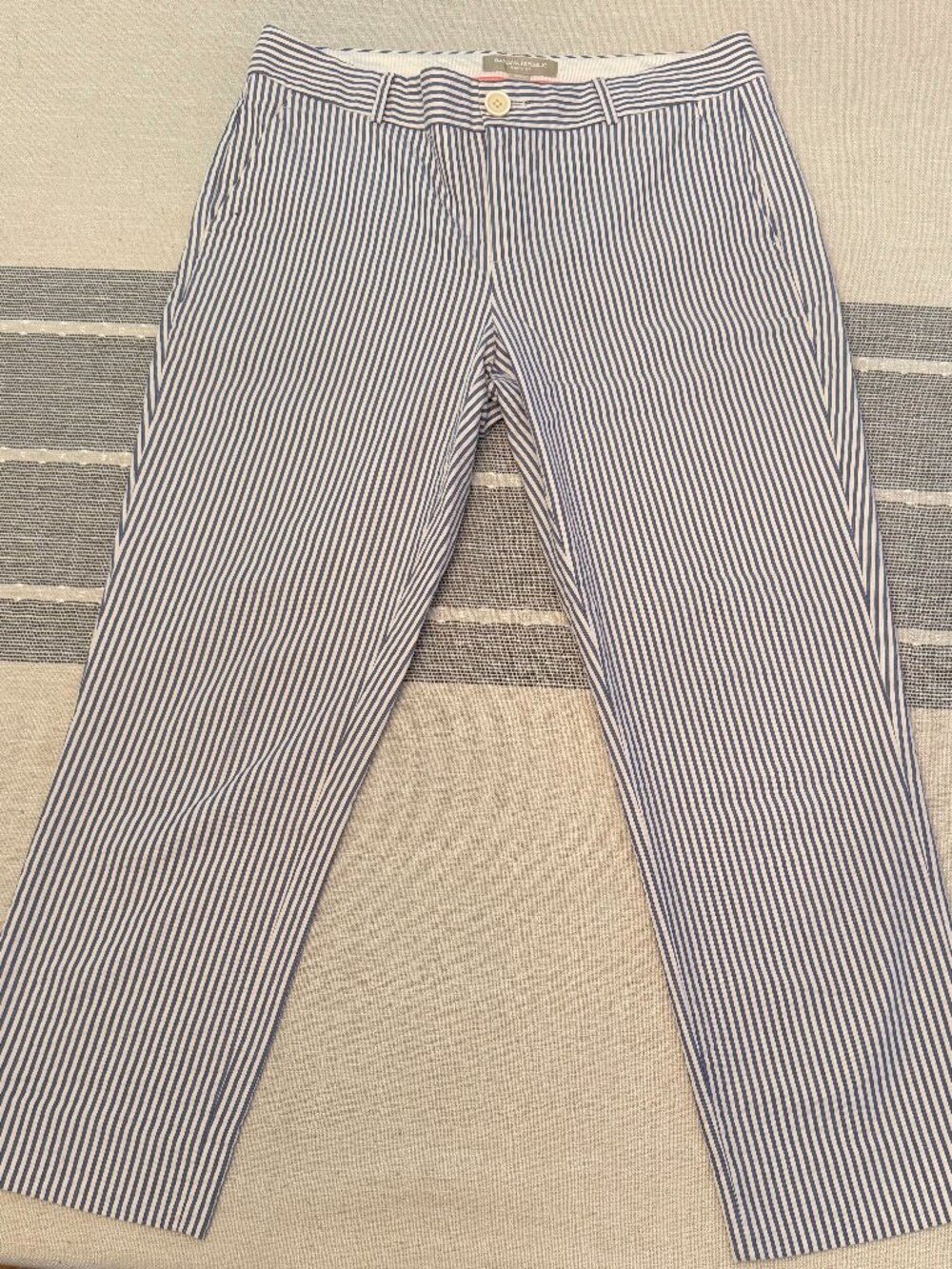 Banana Republic Martin Fit Blue White Seersucker Crop Pants 8P
